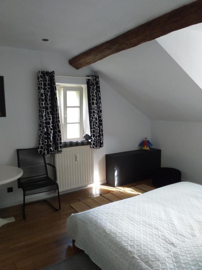 Maison De Vacances, Gite "Le Vieux Logis" A Profondeville Buitenkant foto