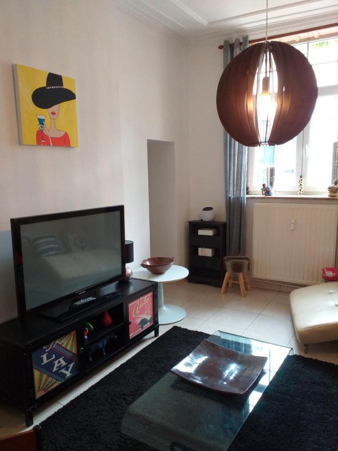 Maison De Vacances, Gite "Le Vieux Logis" A Profondeville Buitenkant foto